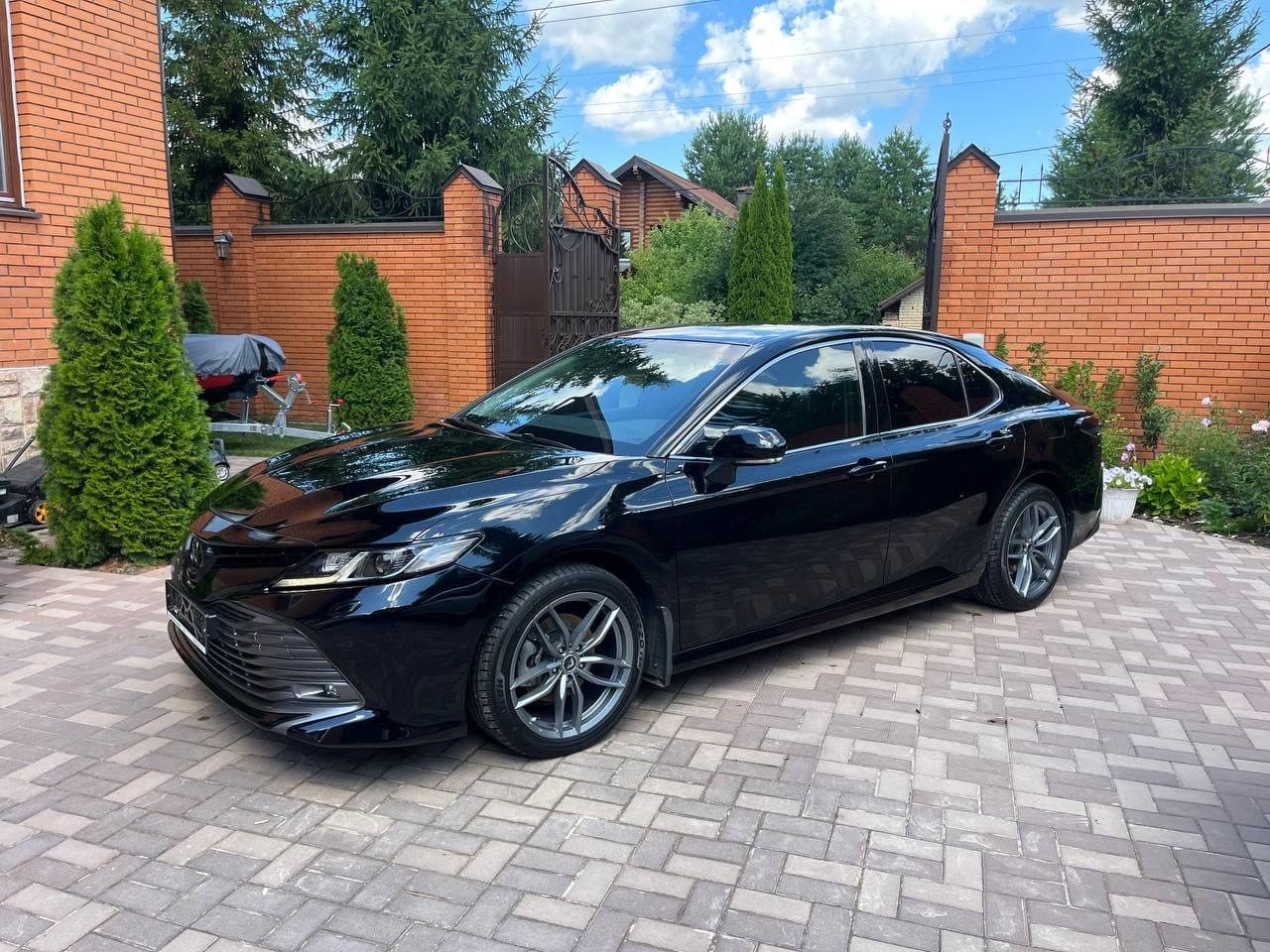 Toyota Camry 2.5 Dynamic Force, 2.5 л, 181–200 л.с., бензин · XV70