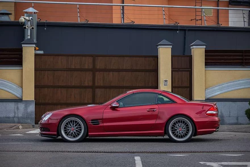 Mercedes-Benz SL 500, 5.5 л, 388 л.с., бензин · R230